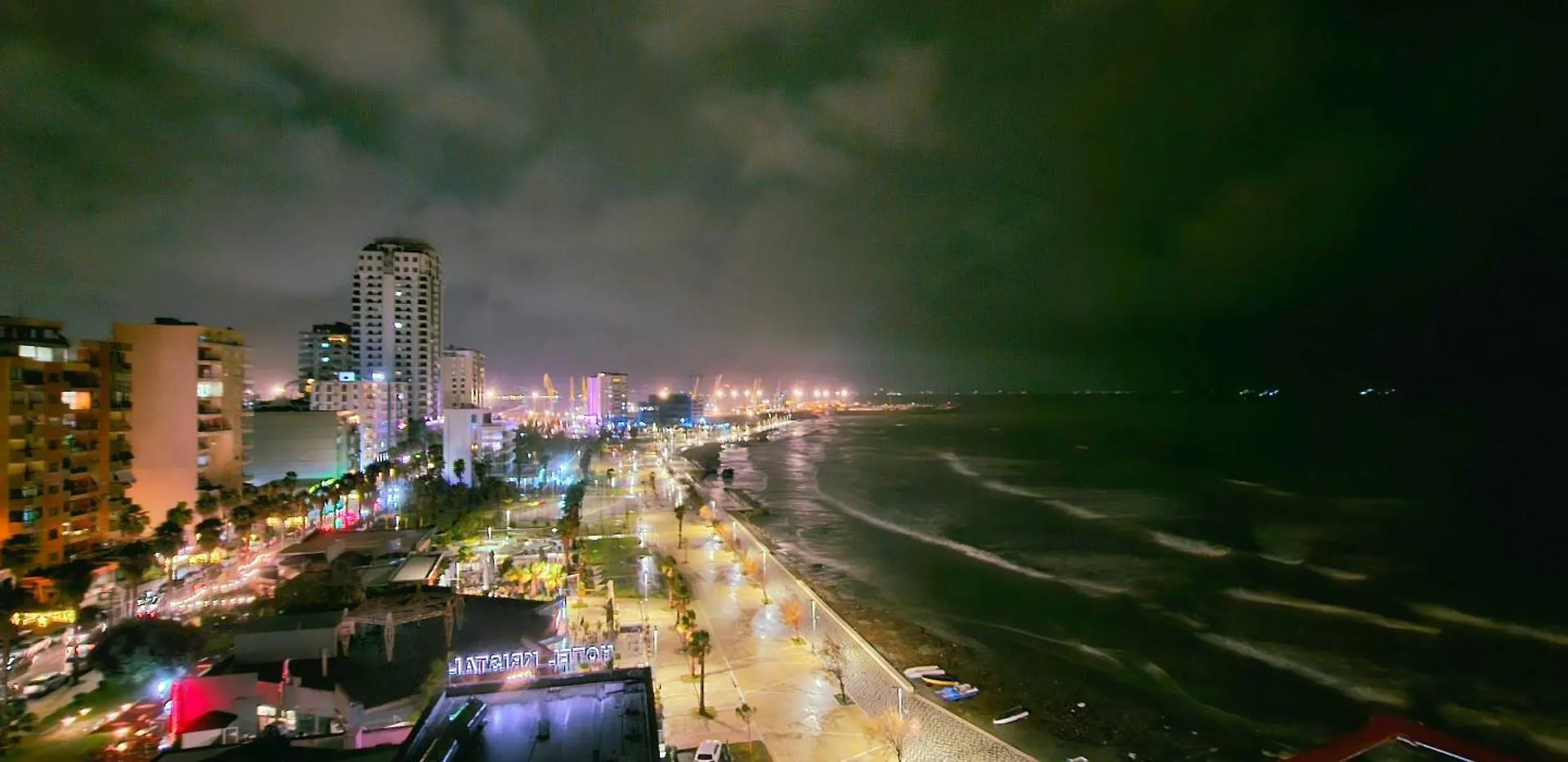 דירה דורס Premium Beachfront Residences אלבניה